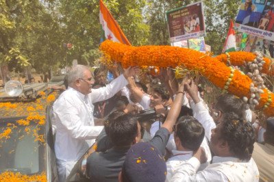 श्याम  ने  जिले  मे राजीव युवा मितान क्लब  भवन की  मुख्यमंत्री  से  मांग की..