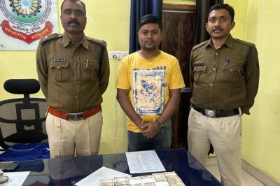 थाना दीपका द्वारा वाहन चेकिंग पॉइंट पर तीन लाख रुपये नगदी रक़म जप्त, कोरबा पुलिस को चेकिंग के दौरान मिल रही सफलता