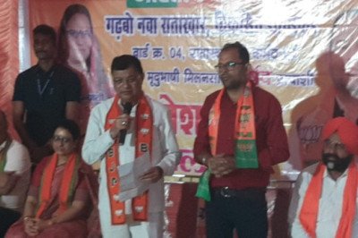 देखिए विडिओ,,,कोरबा नगर निगम के वार्ड नं 4 में भाजपा नेताओं ने ताबातोड़ प्रचार प्रसार किया,,,मंत्री लखन लाल ने ली सभा और दिनेश झा और महापौर संजू देवी  के लिए वोट की अपील की।