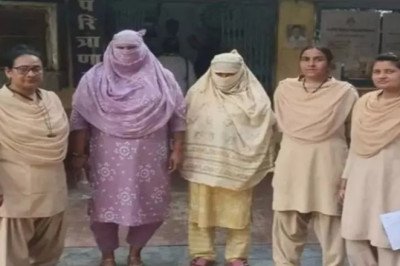 बिग ब्रेकिंग,,,सेक्स रैकेट में शामिल 2 महिलाएं अरेस्ट, मौक़े से लड़की का रेस्क्यू
