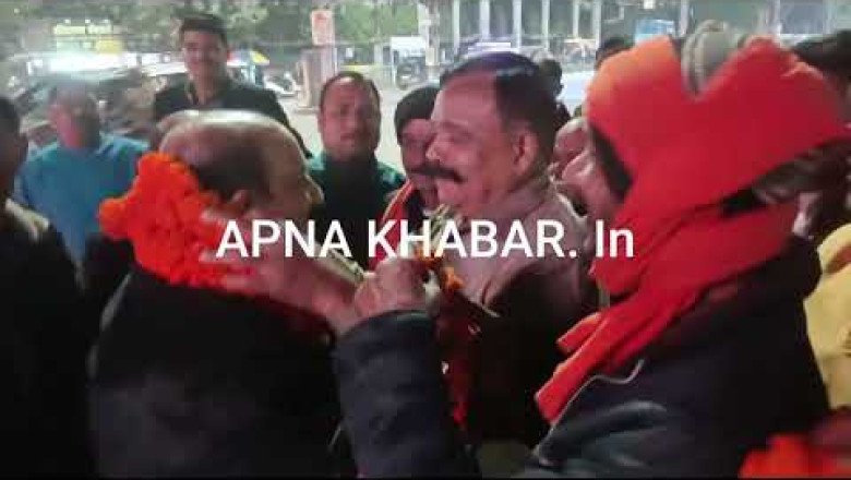 बिग ब्रेक...देखिये वीडियो. डॉ राजीव सिंह का हुआ जगह जगह भव्य स्वागत... सुभाष चौक पर पूर्वांचल अध्यक्ष आर ए पाण्डेय की टीम ने किया जोरदार आतिशी स्वागत