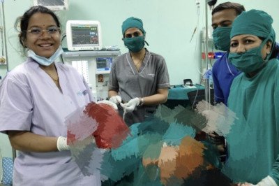 एमजेएम हॉस्पिटल, कोरबा की बड़ी सफलता : 2.5 किलो तक का विशाल ट्यूमर सुरक्षित ऑपरेशन से निकाला