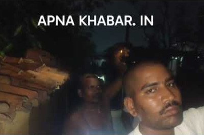 कोरबा... देखिये वीडियो :नीचे सड़क पर थी बहुत भीड़.. तब बिजली के तार के सहारे अजगर जा रहा था अपने.., फिर जो हुआ