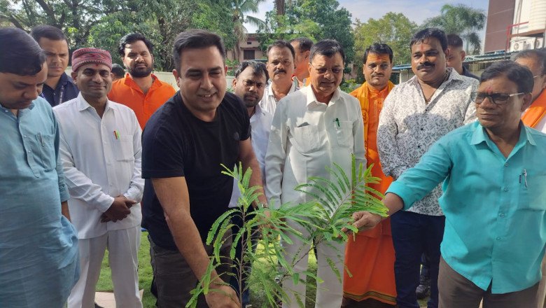 न्यू कोरबा हॉस्पिटल परिसर में ‘एक पेड़ मां के नाम’ अभियान के तहत पौधारोपण